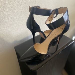 Jessica Simpson patented leather black pumps size 9